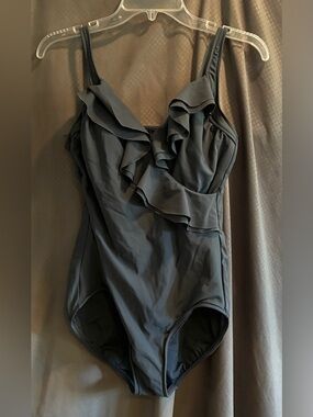 I.N.C. Women’s Cascading Ruffle Front V-Neck One-Piece Gray Swimsuit; Size 12